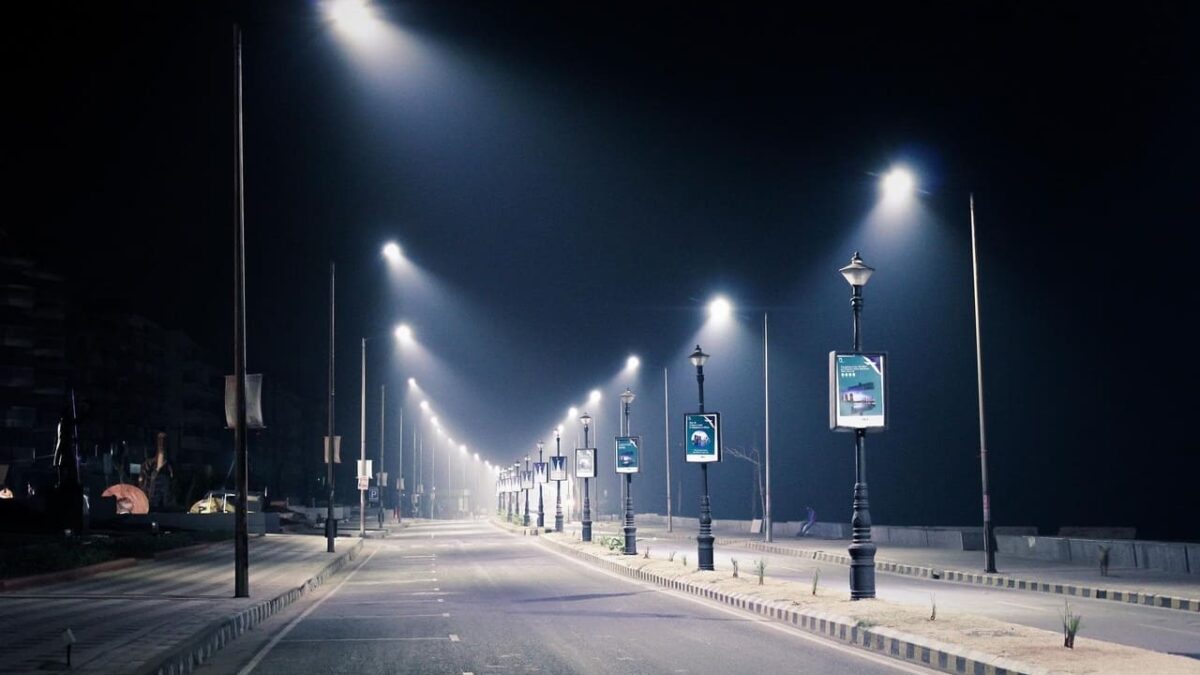 O poste de luz está virando infraestrutura digital